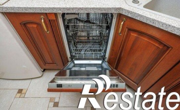 3-комн квартира улица Медведева, 56,  д. 56