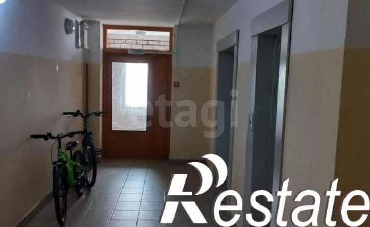 3-комн квартира улица Комарова, 53,  д. 53