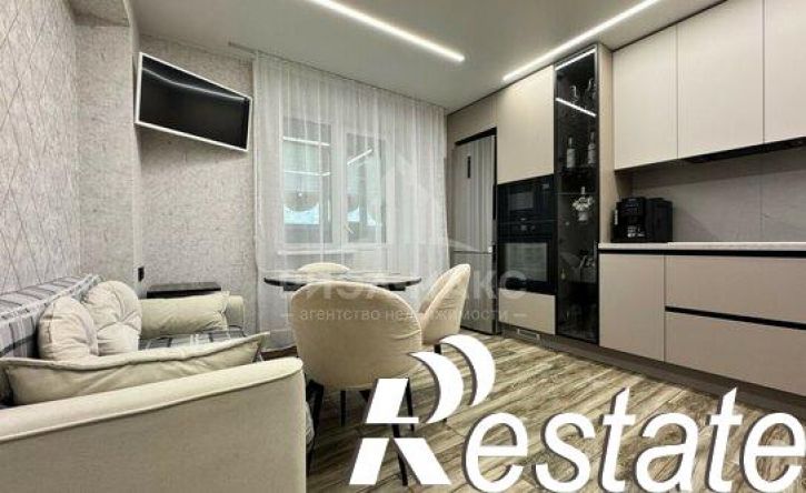 3-комн квартира улица Горбатова, 41,  д. 41