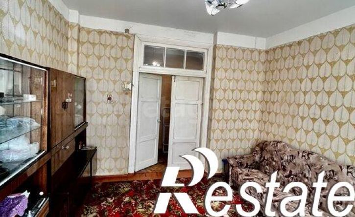 4-комн квартира улица Ульянова, 124,  д. 124