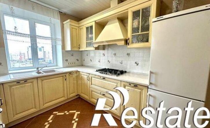3-комн квартира улица Крахмалёва, 39,  д. 39