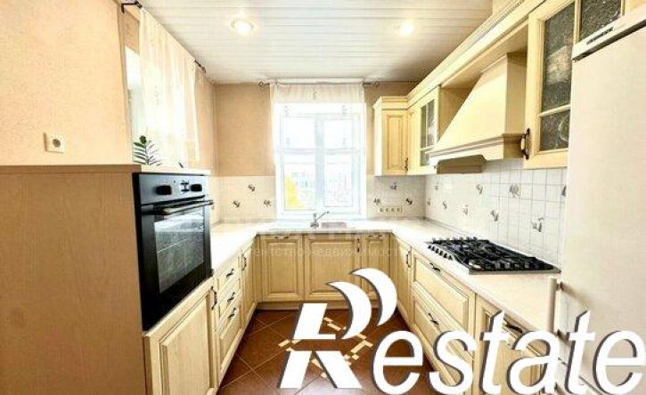 3-комн квартира улица Крахмалёва, 39,  д. 39