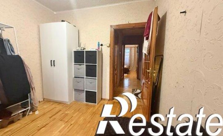 3-комн квартира улица Богдана Хмельницкого, 35,  д. 35