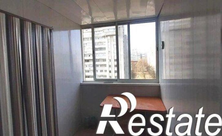 2-комн квартира улица Бурова, 35,  д. 35