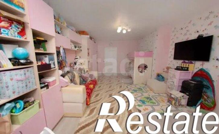 3-комн квартира улица Красина, 26,  д. 26