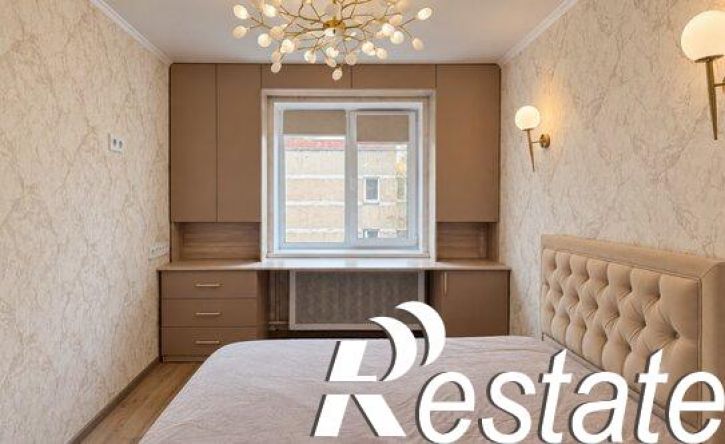 3-комн квартира Московский проспект, 17,  д. 17