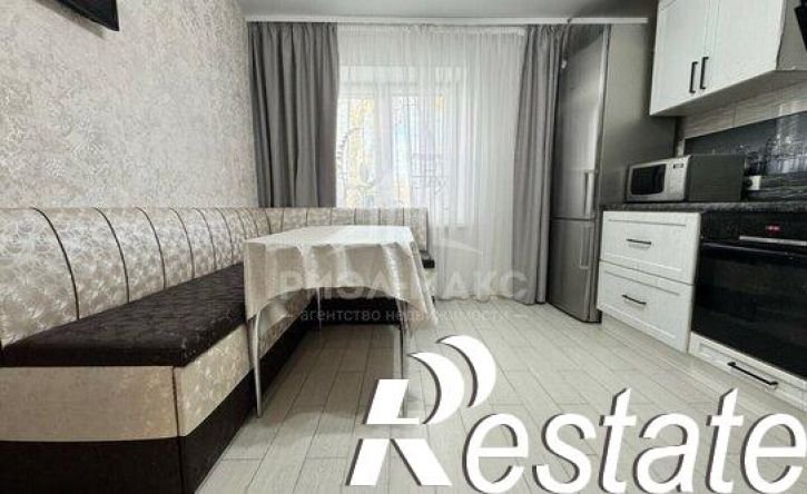 2-комн квартира улица Комарова, 55,  д. 55