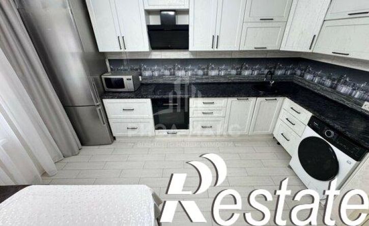 2-комн квартира улица Комарова, 55,  д. 55