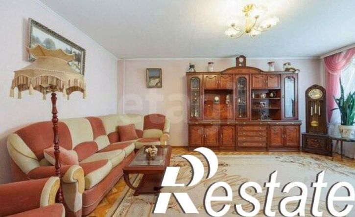 3-комн квартира улица Бурова, 36,  д. 36