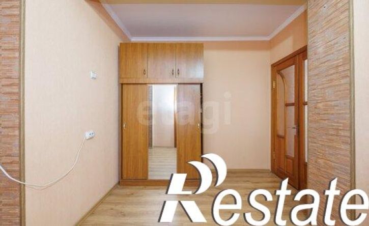 3-комн квартира улица 3 Июля, 25,  д. 25