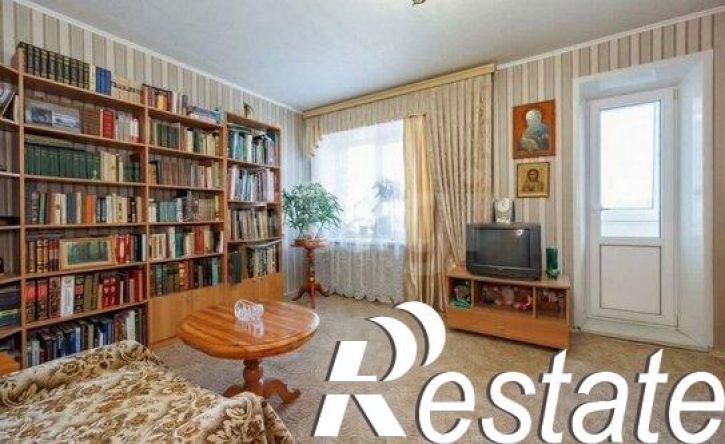3-комн квартира улица Бурова, 36,  д. 36