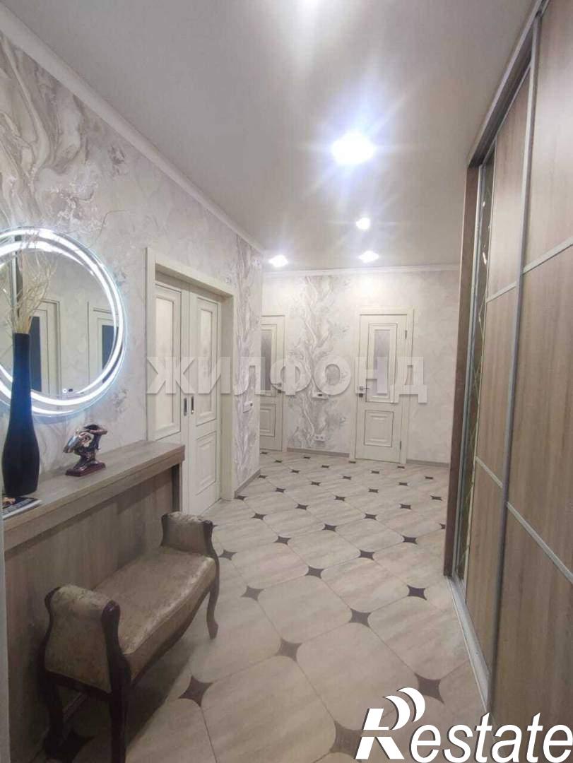 Купить квартиру за 10 500 000 рублей на Горбатова ул., д.20