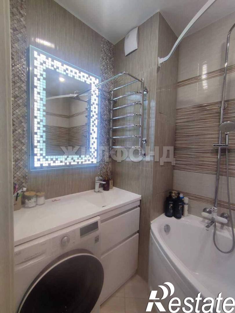 Купить квартиру за 10 500 000 рублей на Горбатова ул., д.20