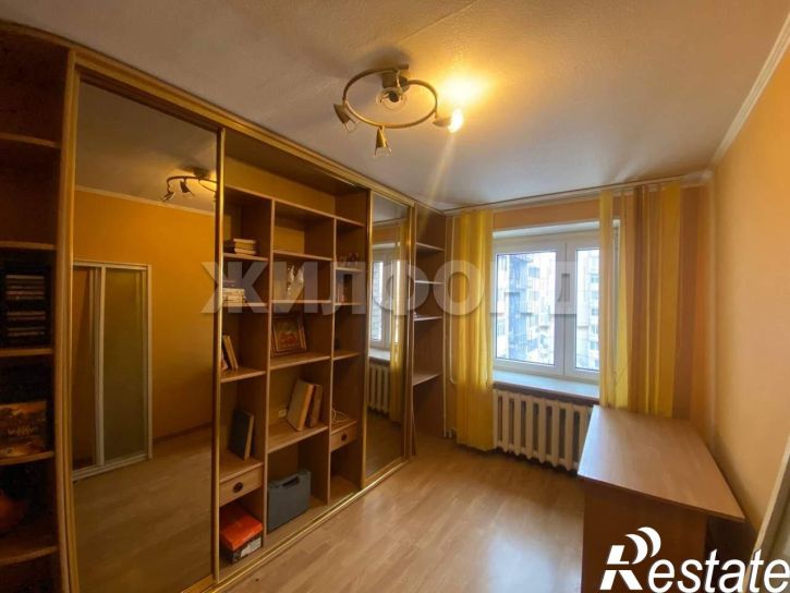 6-комн квартира Московский микрорайон, д.44